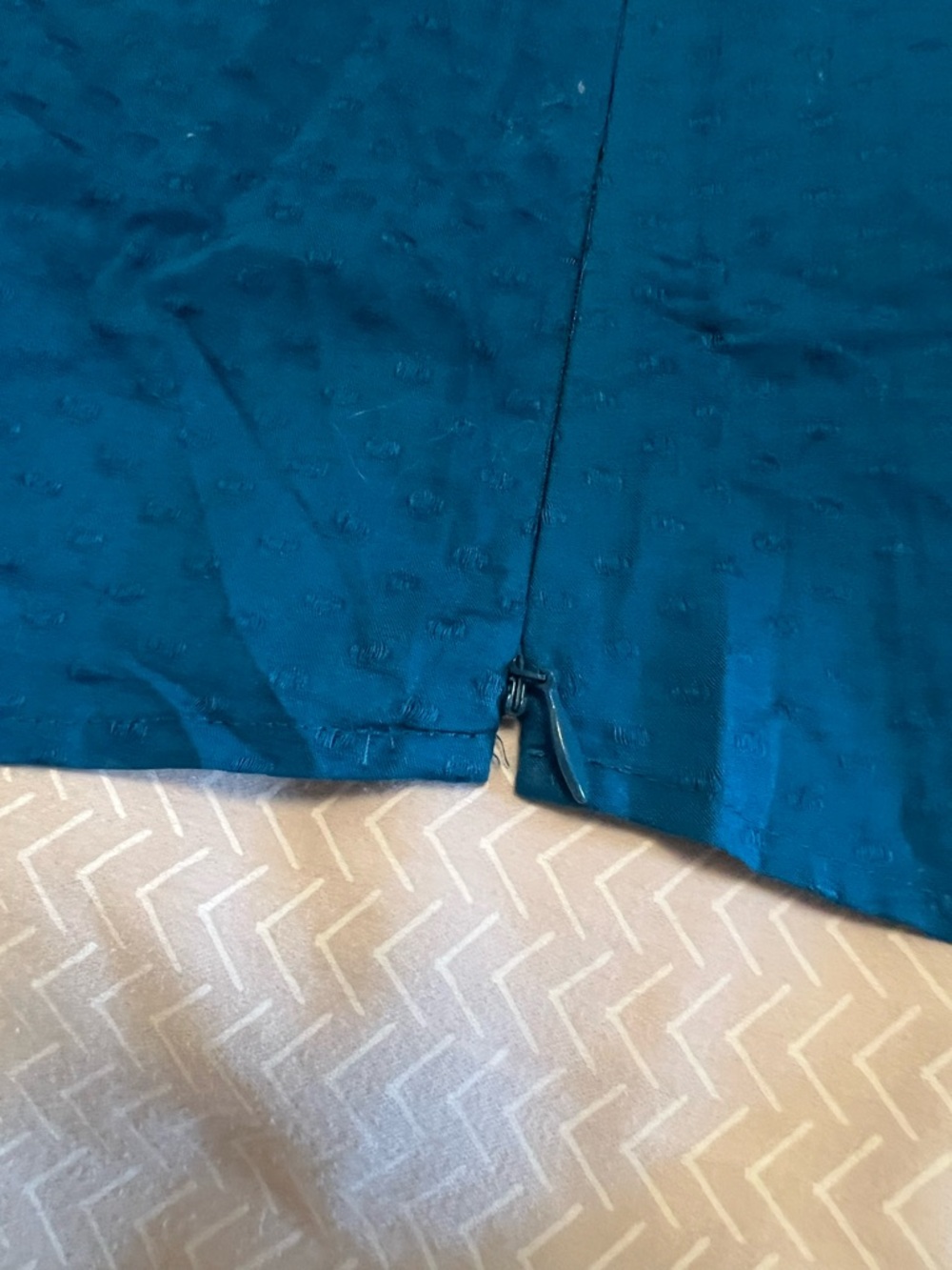 Ann Taylor Loft- Women's Teal Ruffle-Trim Short Sleeve Blouse (Cotton) - Picture 4 of 7